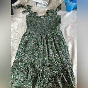 Aerie Cute Floral Green Dress size small worn only once